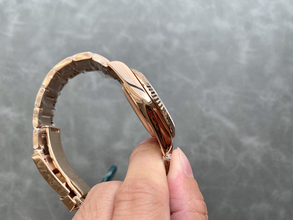 激安ロレックス内部構造